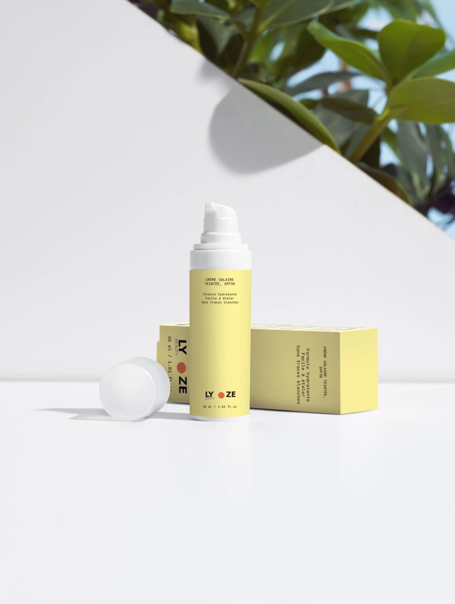 Crème Solaire SPF30 Teintée – Haute Protection & Hydratation